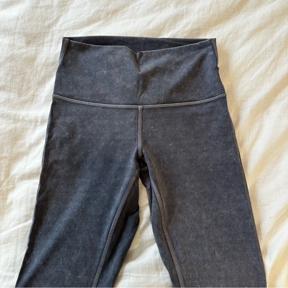 Lululemon Wunder Under leggings
